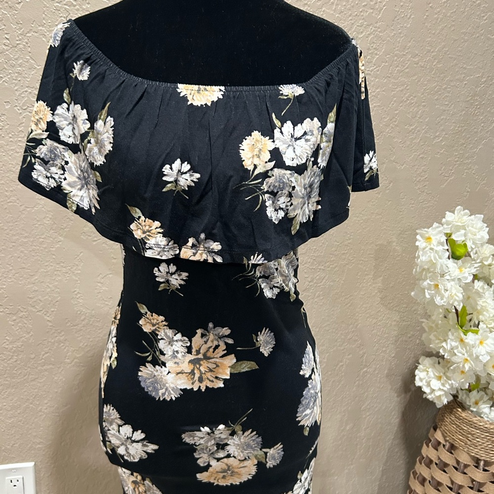 Forever 21 Black and Cream Dress